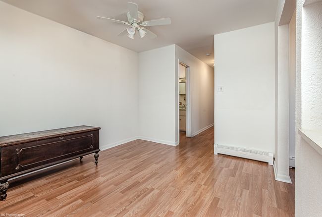APT-3W - 6151 Marshall Ave, Home with 2 bedrooms, 1 bathrooms and 2 parking in Chicago Ridge IL | Image 5