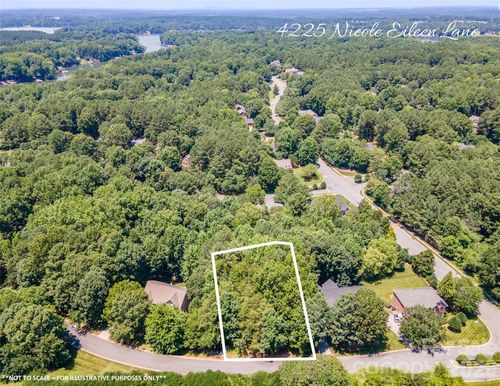 4225 Nicole Eileen Ln, Charlotte, NC, 28216-6749 | Card Image