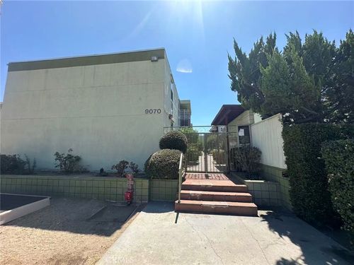 19-9070 W Huntington Dr, Arcadia, CA, 91007-3101 | Card Image