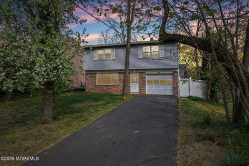 22 Meadowbrook Ave, Atlantic Highlands, NJ, 07716-2614 | Card Image