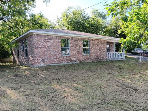808 Park St, Commerce, TX, 75428-2124 | Card Image