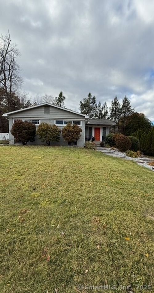 365 Spruce St, Cheshire, CT, 06410-2020 | Card Image