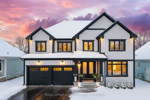 104 Stillwater Cres, Blue Mountains, ON, L9Y4P5 | Card Image