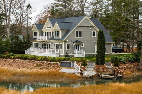 25 Nute Rd, Dover, NH, 03820-9121 | Card Image