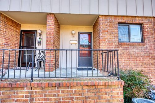 2539 Bradford Sq Ne, Atlanta, GA, 30345-1302 | Card Image