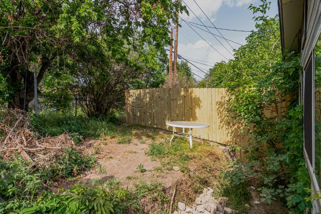 View of yard with fence | Image 20