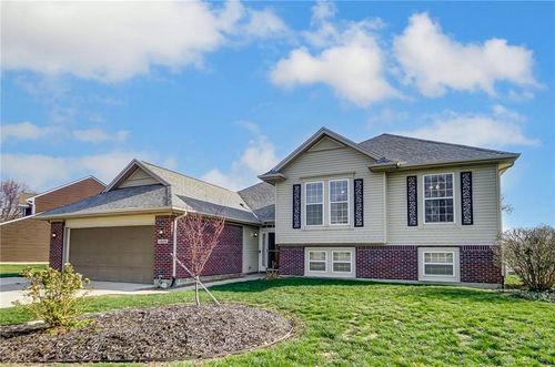 1048 Whitetail Drive, Fairborn, OH, 45324 | Card Image