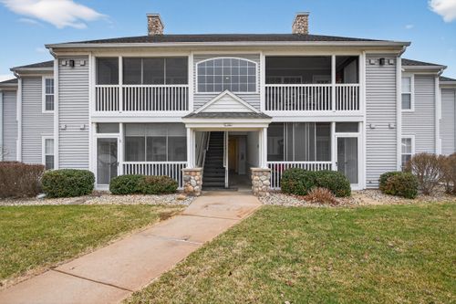 758 W Barrington Circle, Jackson, MI, 49203 | Card Image
