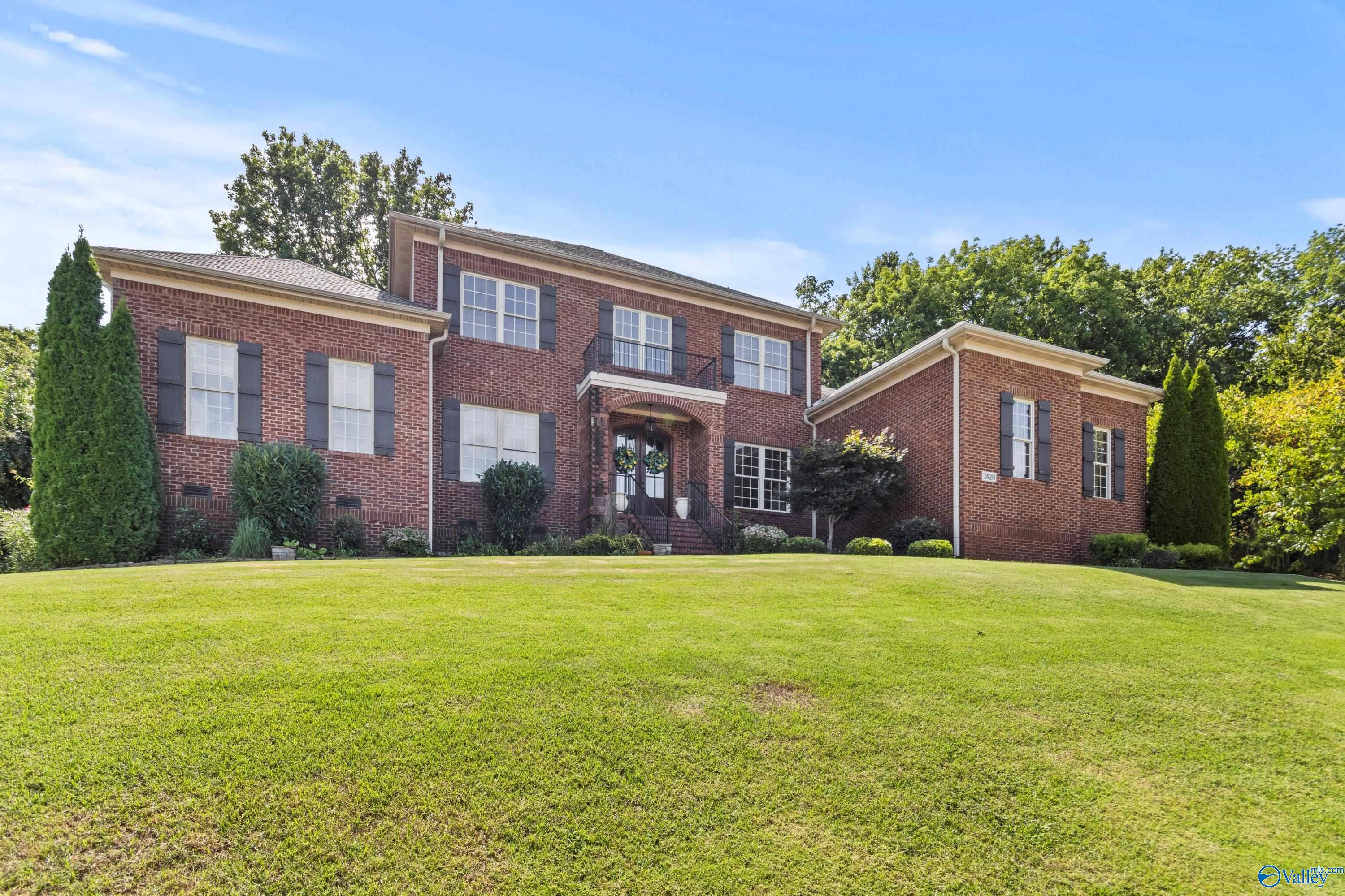 Woodhurst Dr, Huntsville, AL 35803