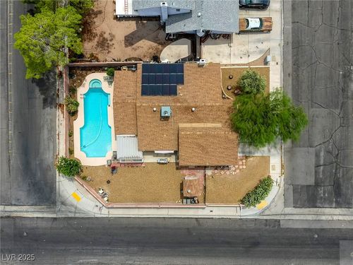 3908 Duero Way, Las Vegas, NV, 89103-2102 | Card Image