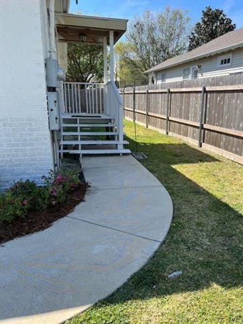 6125 General Haig St, New Orleans, LA, 70124-3808 | Card Image