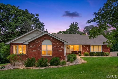 29 Greenview Dr, Defiance, MO, 63341-1322 | Card Image