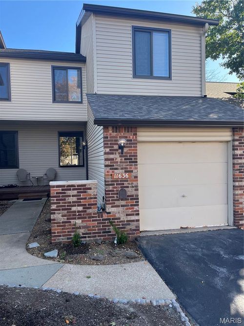 11636 Cedar Walk Dr, Saint Louis, MO, 63146-4260 | Card Image