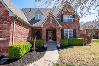 12513 S 3rd Place, House other with 4 bedrooms, 2 bathrooms and null parking in Jenks OK | Image 3