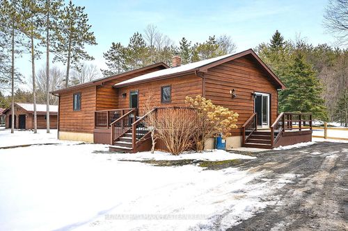 5219 Hillview Dr N, Harwood, ON, K0K2H0 | Card Image