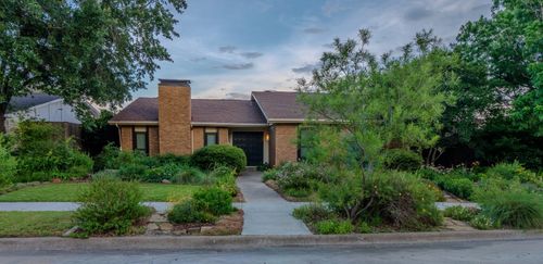 5209 Pruitt Dr, The Colony, TX, 75056-1208 | Card Image