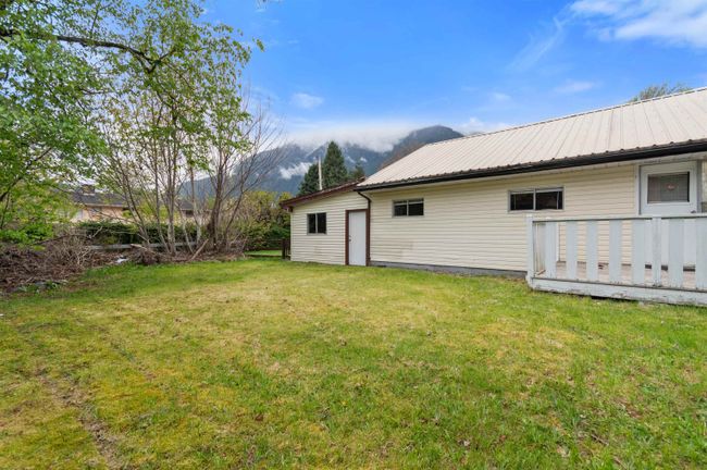 644 Yale Street, Home with 4 bedrooms, 2 bathrooms and 4 parking in Hope BC | Image 39