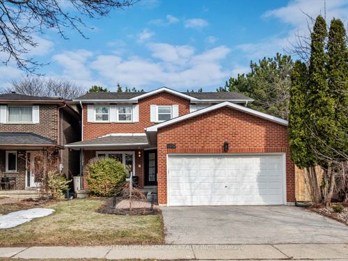 110 Conley St, Thornhill, ON, L4J2X6 | Card Image
