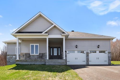 1754 Céline St, Clarence Creek, ON, K0A1N0 | Card Image