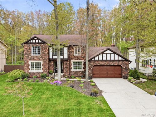 4174 Old Forge Dr, Fort Gratiot, MI, 48059-4027 | Card Image