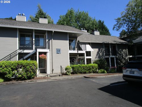f104-86 Kingsgate Rd, LakeOswego, OR, 97035 | Card Image