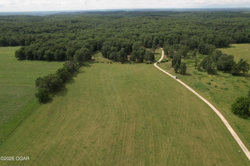 Tract 2 0000 Private Road 1184, Aurora, MO, 65605 | Card Image