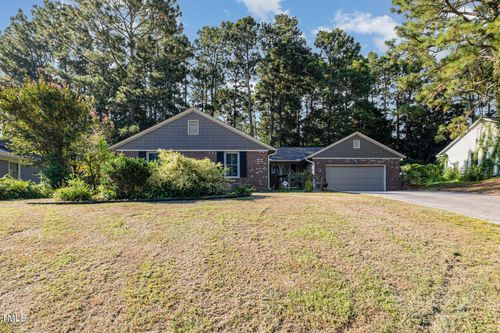 2425 Torcross Dr, Fayetteville, NC, 28304-2528 | Card Image