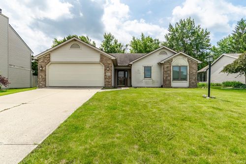 1303 Oak Bay Run, Fort Wayne, IN, 46825-6546 | Card Image
