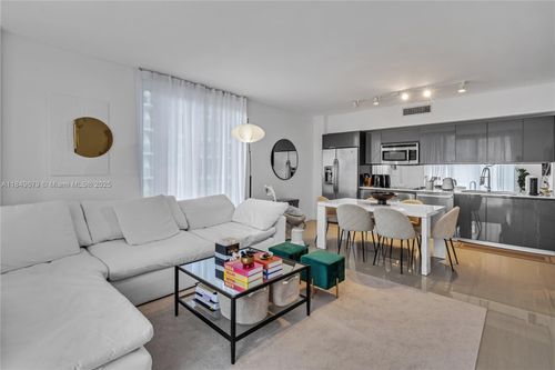 apt-702-31 Se 6th St, Miami, FL, 33131-3168 | Card Image