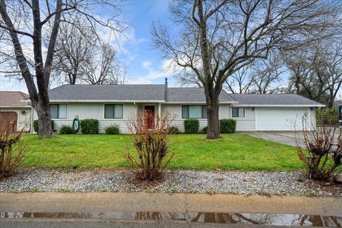 7235 Amigo Way, Redding, CA, 96002 | Card Image