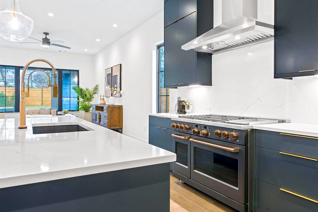 Southland Dr, Austin, TX 78704