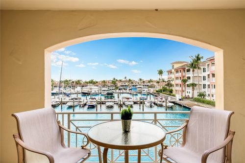 204-5520 N Harbor Village Dr, Vero Beach, FL, 32967-7068 | Card Image