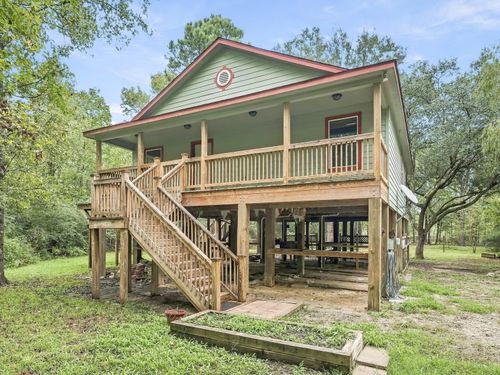 1110 Turner Dr, Bridge City, TX, 77611-2546 | Card Image