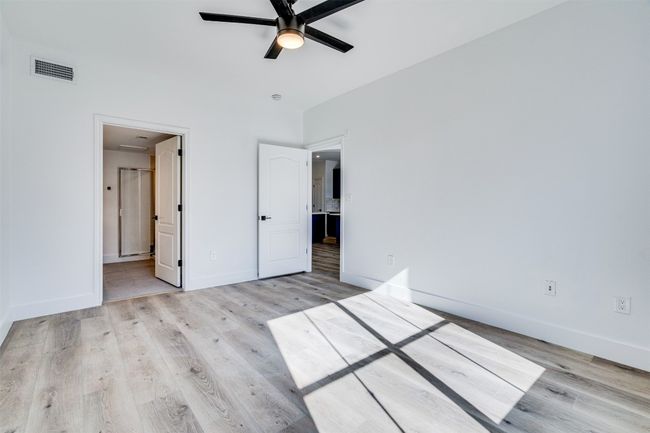 APT-600 - 2505 San Gabriel St, Condo with 4 bedrooms, 2 bathrooms and 3 parking in Austin TX | Image 34