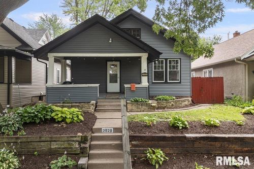 2629 Iowa St, Davenport, IA, 52803-1828 | Card Image