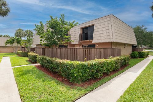 5821 58th Way, West Palm Beach, FL, 33409-7146 | Card Image