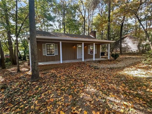 3909 Daye Dr, Greensboro, NC, 27407-7629 | Card Image