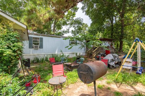 390 Goldenrod, Livingston, TX, 77351-3560 | Card Image