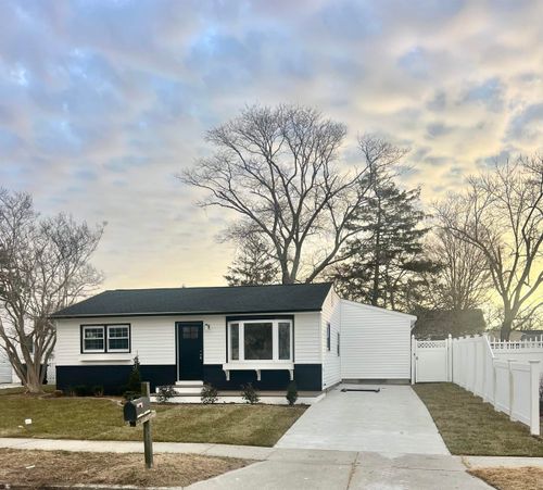 509 Adriatic Ave, North Cape May, NJ, 08204-1905 | Card Image