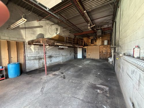 34-4544 Dufferin Street W, North York, ON, M3H5X2 | Card Image