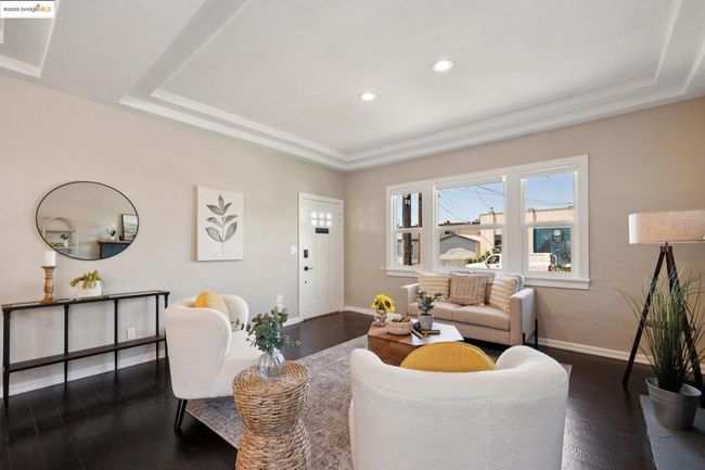 1092 Dwight Way, House other with 2 bedrooms, 2 bathrooms and 1 parking in Berkeley CA | Image 9
