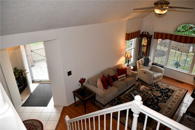 102 Linden Ct, Condo with 3 bedrooms, 3 bathrooms and 2 parking in Seven Fields PA | Image 39