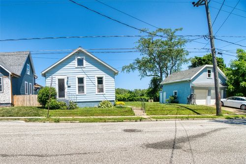 1038 Queen St, Erie, PA, 16507-1857 | Card Image