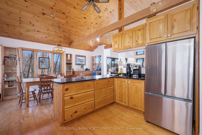 743 Sherbrooke Dr, House other with 3 bedrooms, 2 bathrooms and 6 parking in Maberly ON | Image 10