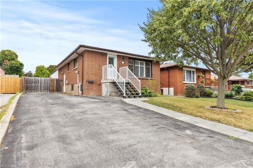20 Leduc St, Hamilton, ON, L8T4S4 | Card Image