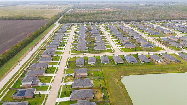 9915 Garnet Grove Dr, House other with 4 bedrooms, 2 bathrooms and 2 parking in Iowa Colony TX | Image 41