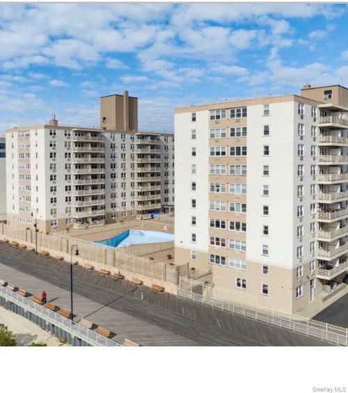 apt-4-450 Shore Rd, Long Beach, NY, 11561-5332 | Card Image