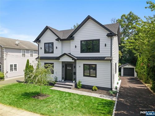 61 Pomona Ave, Fair Lawn, NJ, 07410-1315 | Card Image