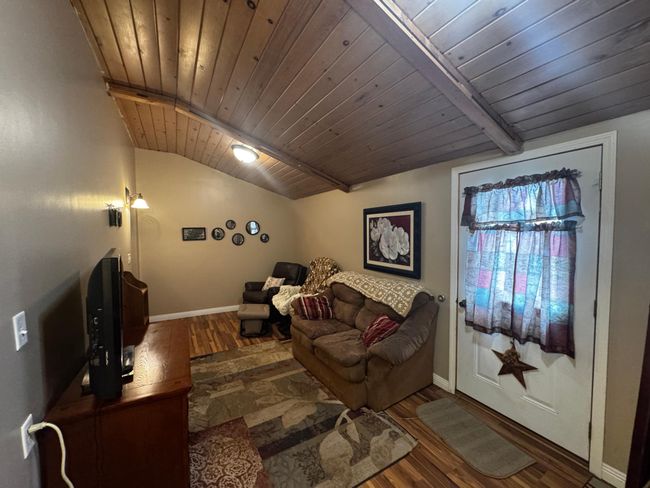 327 2 Nd St Sw, House other with 4 bedrooms, 1 bathrooms and null parking in Clara City MN | Image 17