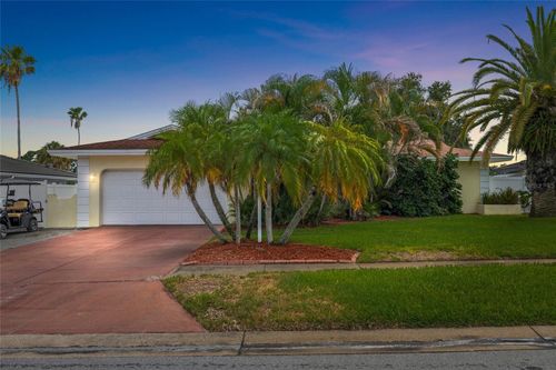 1070 Mccarty St, DUNEDIN, FL, 34698-3521 | Card Image